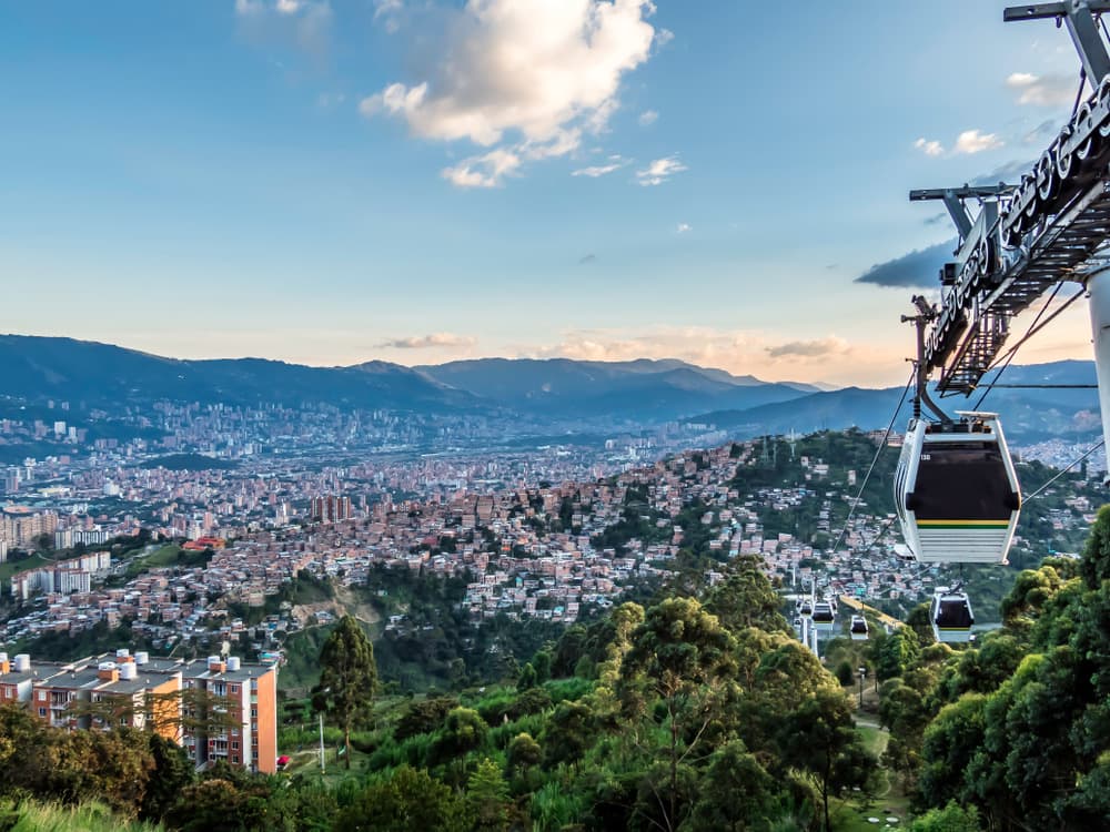 Medellín y sus barrios populares